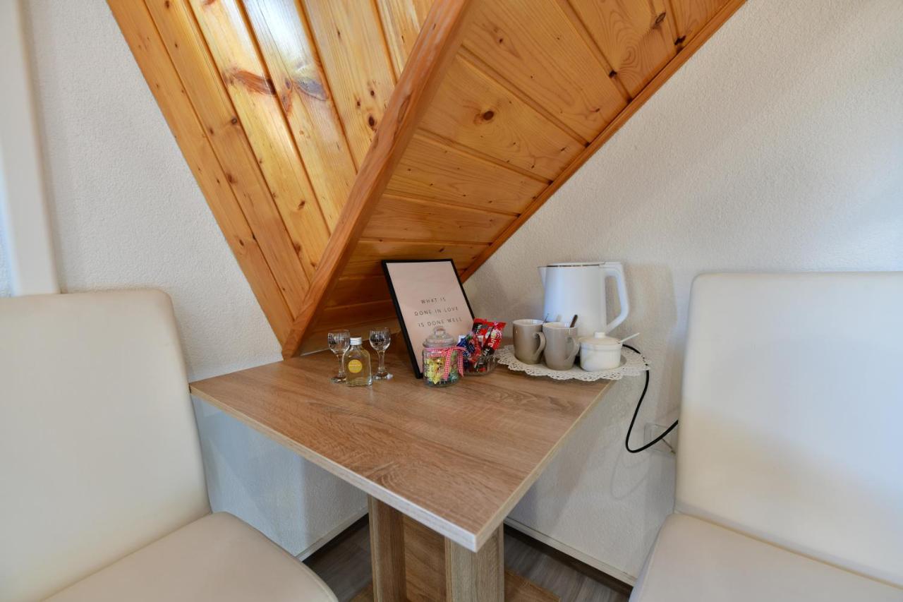 Guest House Jagoda Rakovica Exterior photo