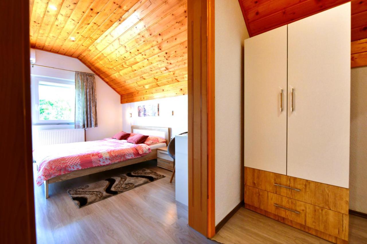 Guest House Jagoda Rakovica Exterior photo